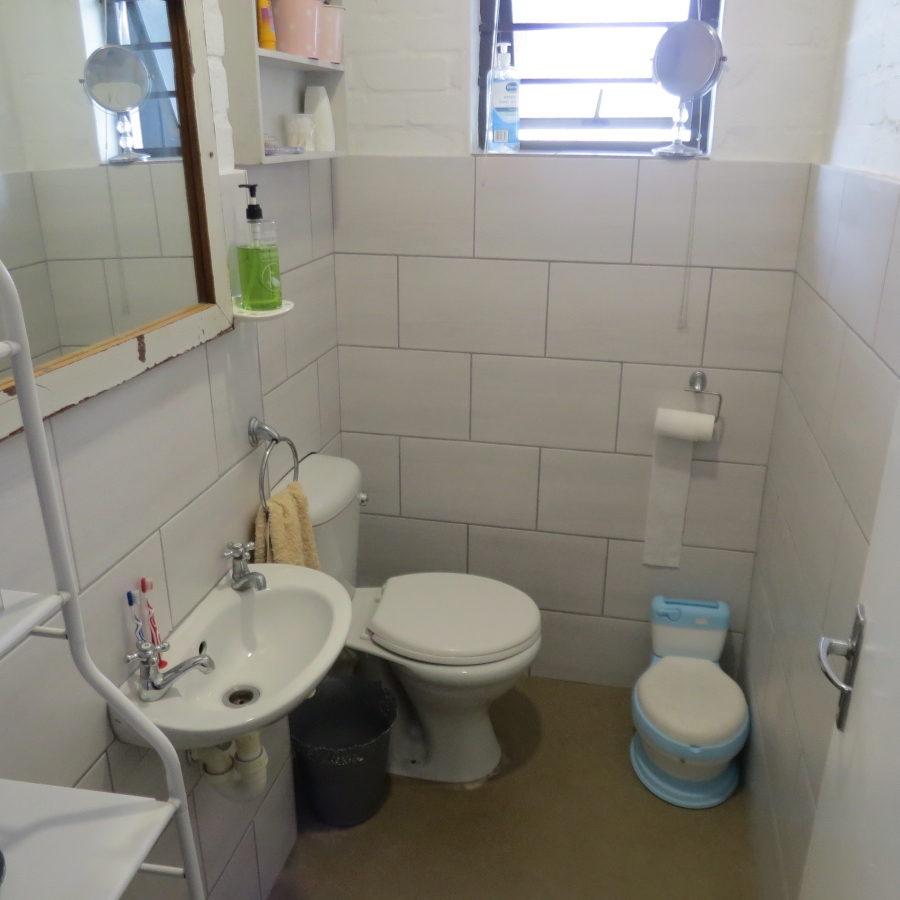 To Let 2 Bedroom Property for Rent in Sandbaai Western Cape